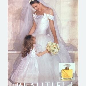 ISO: Vera Wang Wedding Dress (DO NOT BUY)